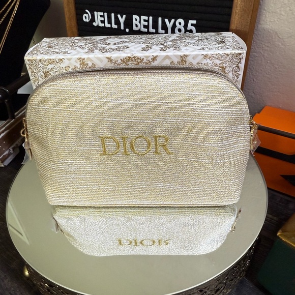 Dior Gold Cosmetic Case with Luxurious Design - Picture 1 of 6